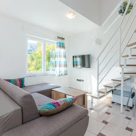 Apartament Beautiful Lovorka 6 , Baska, Krk *