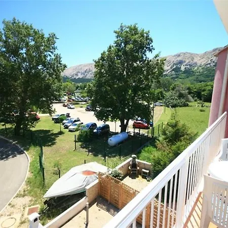 Beautiful Lovorka 6 , Baska, Krk バスカ